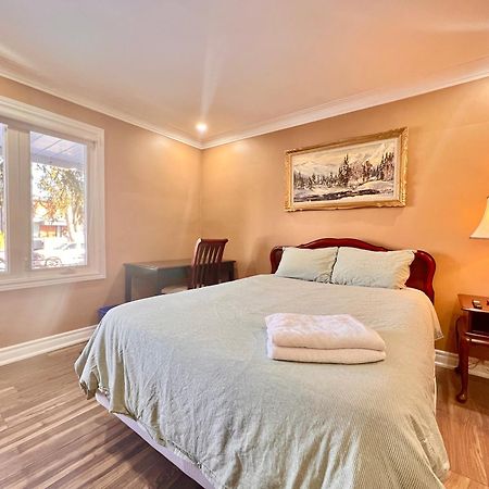 Upgraded Rooms With Bath 7-Min To Subway Near Downsview Rogers Stadium Торонто Экстерьер фото