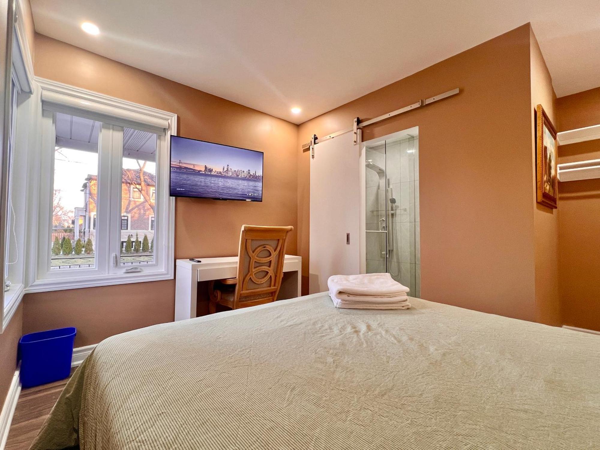 Upgraded Rooms With Bath 7-Min To Subway Near Downsview Rogers Stadium Торонто Экстерьер фото