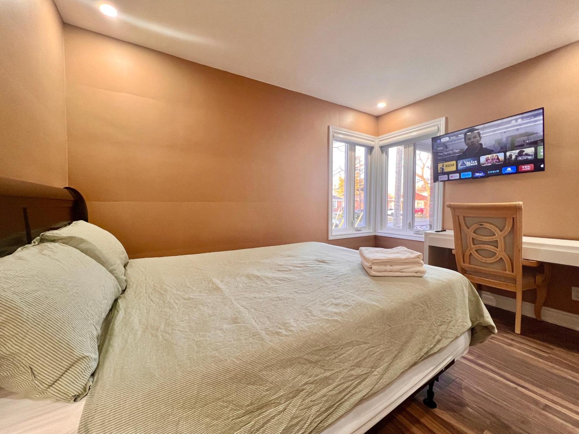 Upgraded Rooms With Bath 7-Min To Subway Near Downsview Rogers Stadium Торонто Экстерьер фото